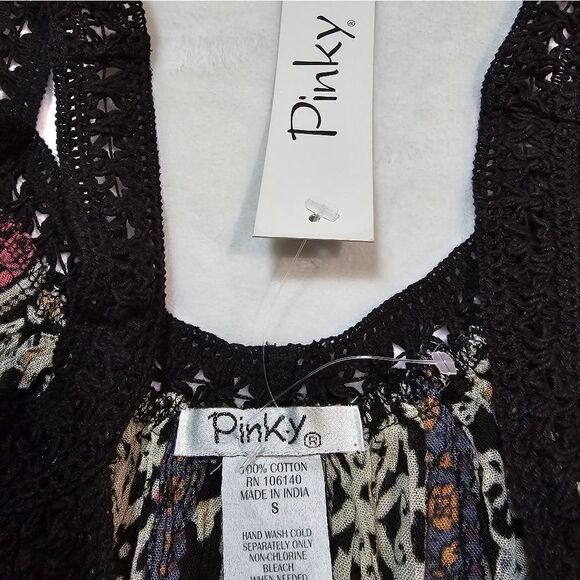 🌿Vintage design tank top/top, brand "Pinky". Size Small/M.With crochet details. - Picture 3 of 7